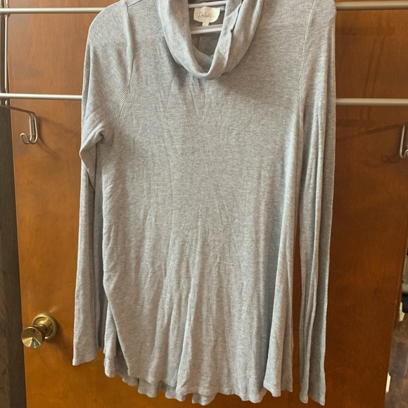 Deletta Cowl Neck Top - Picture 3 of 5